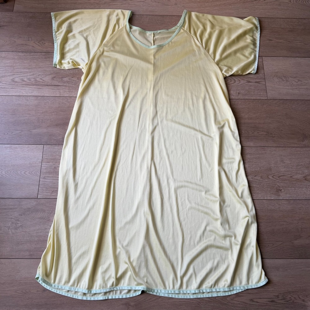 Vintage Traditional Yellow Nightgown Nightie Mumu Nylon? Cottagecore Retro MCM